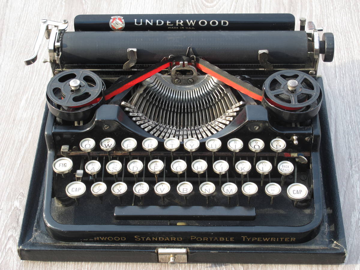  antique typewriter *UNDERWOOD STANDARD PORTABLE THREE BANK