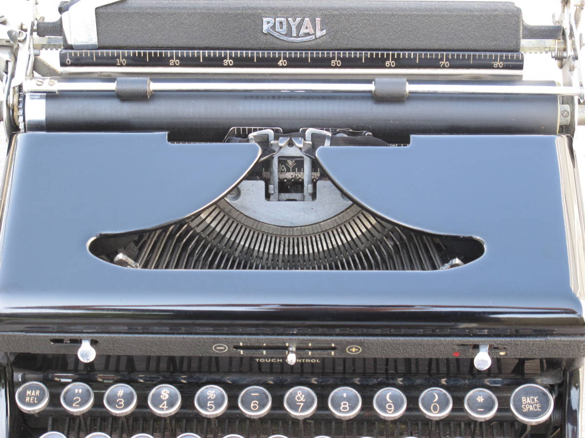  antique typewriter *ROYAL TOUCH CONTROL