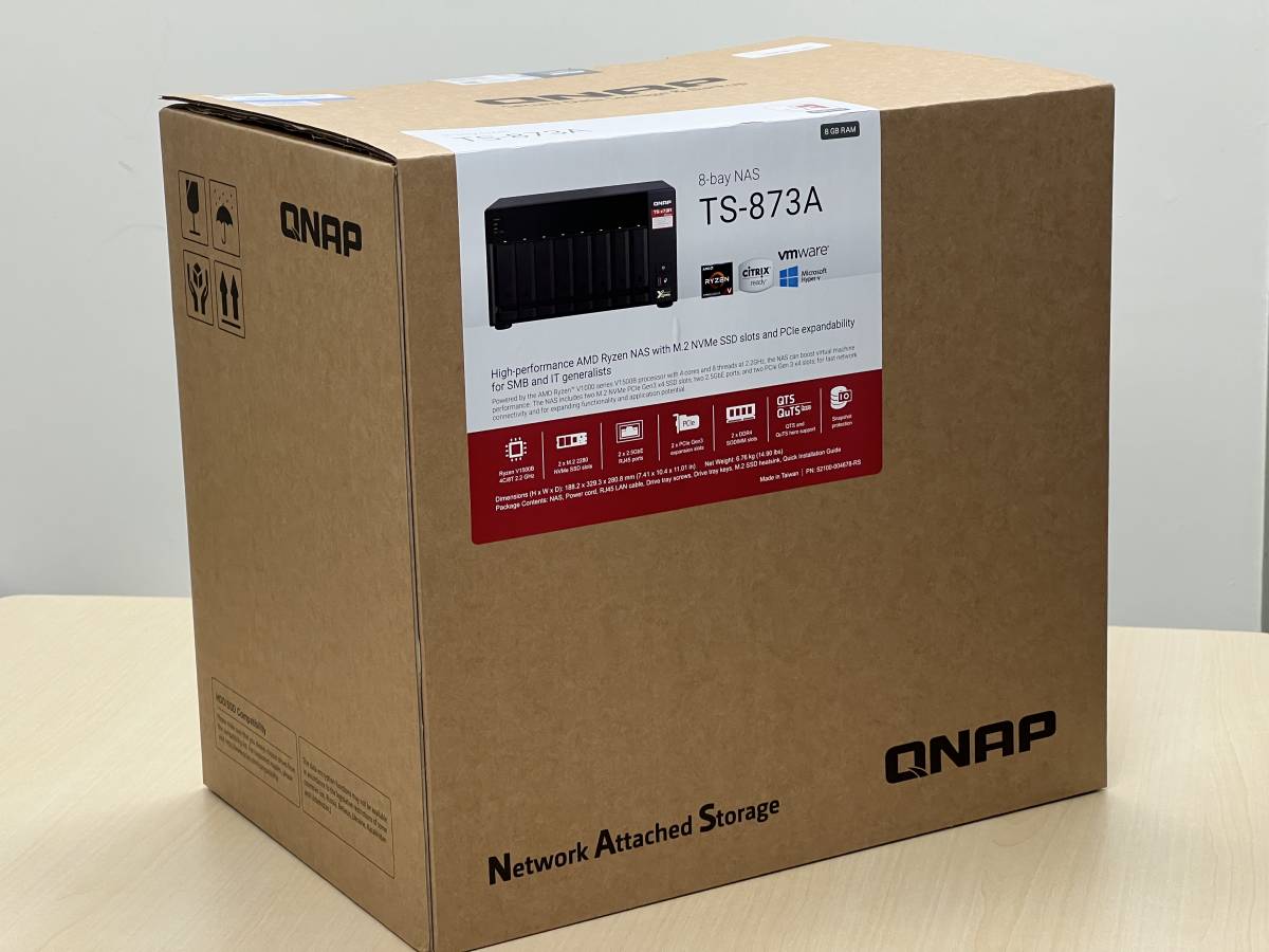 QNAP TS-873A 8ベイ AMD Ryzen Embedded V1500B 4-core/8-thread 2.2 GHz 2.5GbE NAS DDR4メモリ 8GB SSDキャッシュ 中古美品_画像6