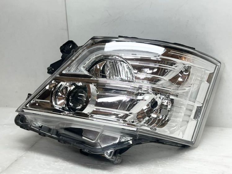 送料込 即決 キャラバン NV350 E26 後期 純正 LED 左 ヘッド 送料込 即決 キャラバン NV350 E26 後期 純正 LED 左 ヘッド