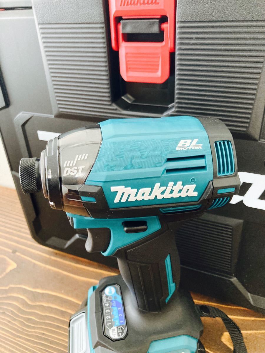 59%OFF!】 マキタ 充電式インパクトドライバ 40v TD002G 本体+ケース
