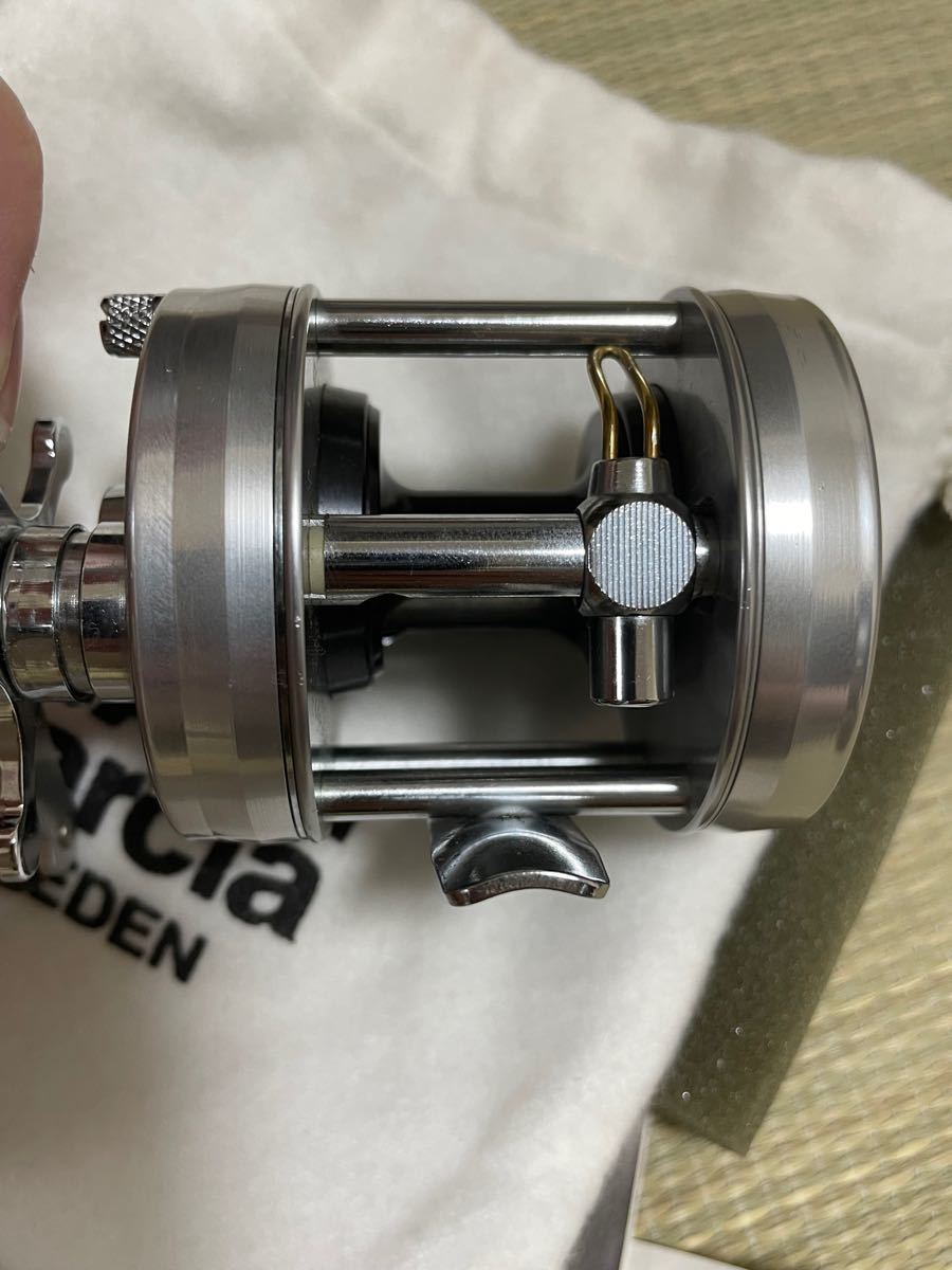 美品 abu アンバサダー 2500C IAR NO6-