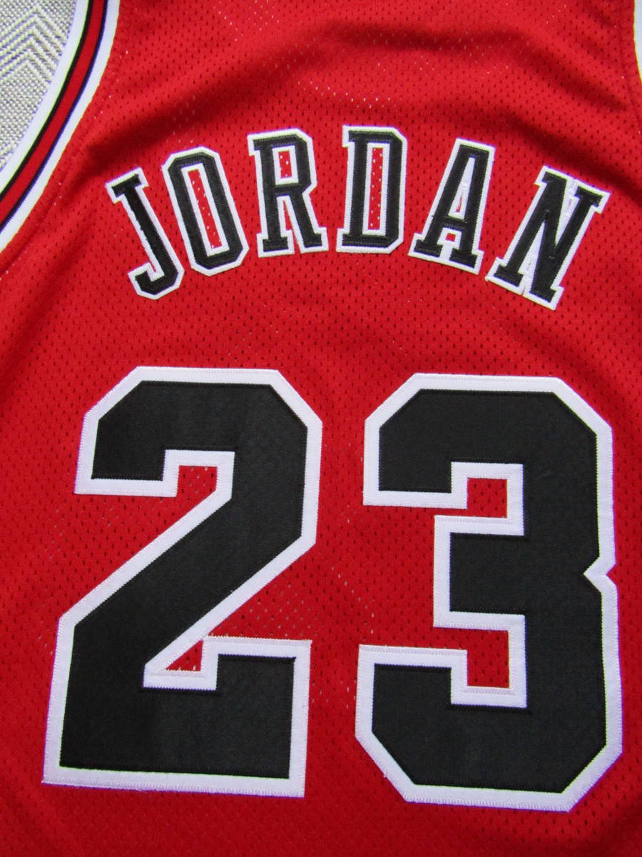 美品 NBA JORDAN #23 BULLS シカゴ・ブルズ NIKE製 オーセンティック