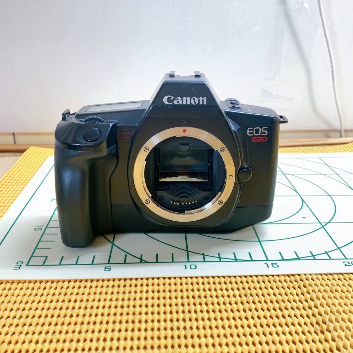 送料520円! 貴重 Canon キャノン EOS620 フィルムカメラ カメラボディ