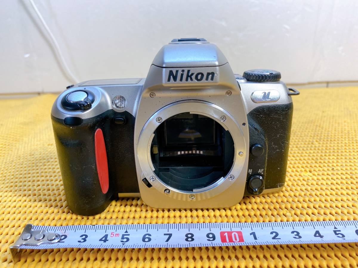 送料520円！　貴重　Nikon　ニコン　u　フィルムカメラ　カメラ　ボディ　本体　長期保管品　現状品_画像1