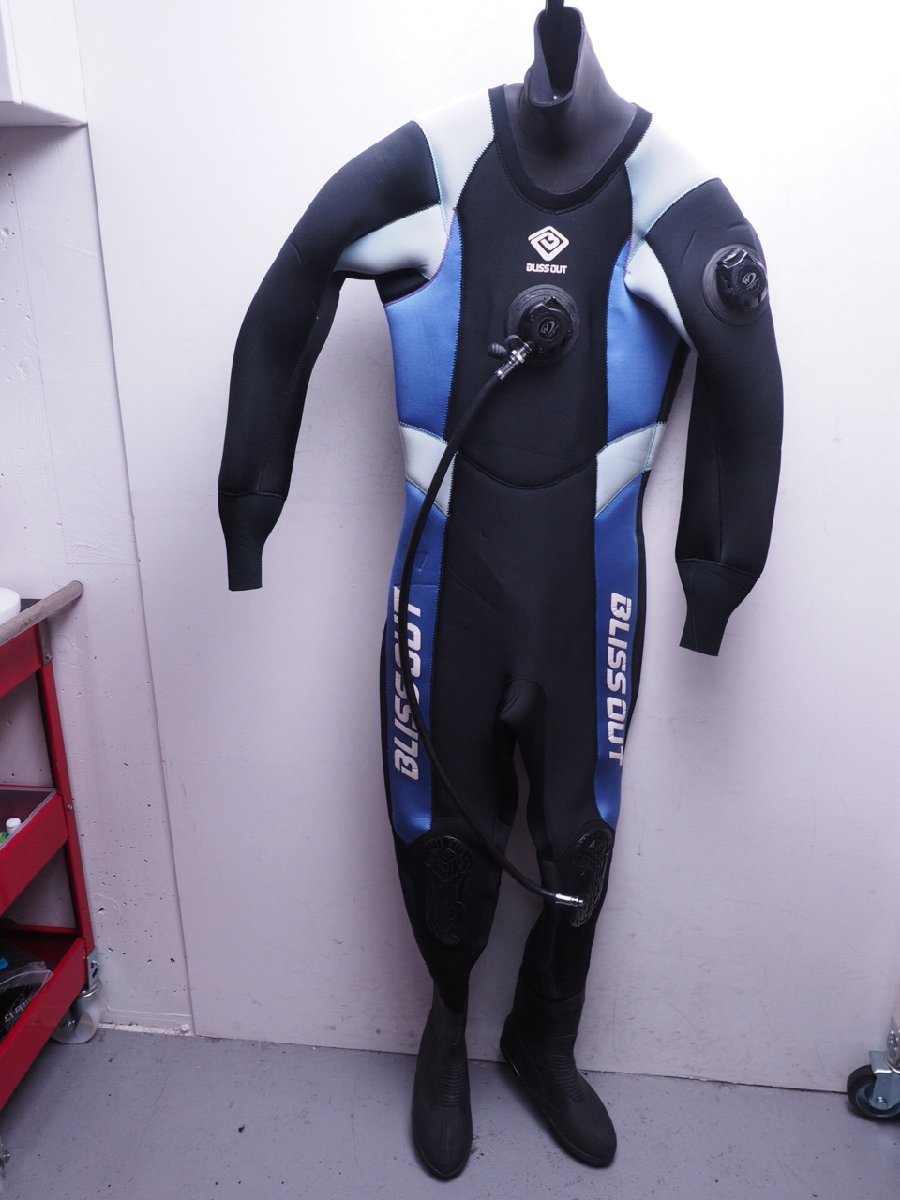 Used Wolddive ワールドダイブ 5mm ドライスーツ メンズ 170cm 56kg 26cm ランク 1ダイブのみ