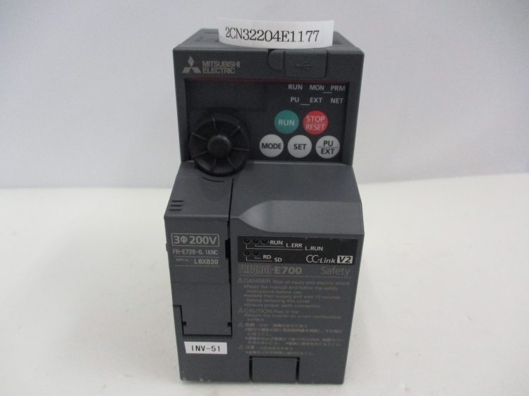 価格は安く MITSUBISHI FR-E720-0.1KNC AC200-240V 1.5A インバータ その他