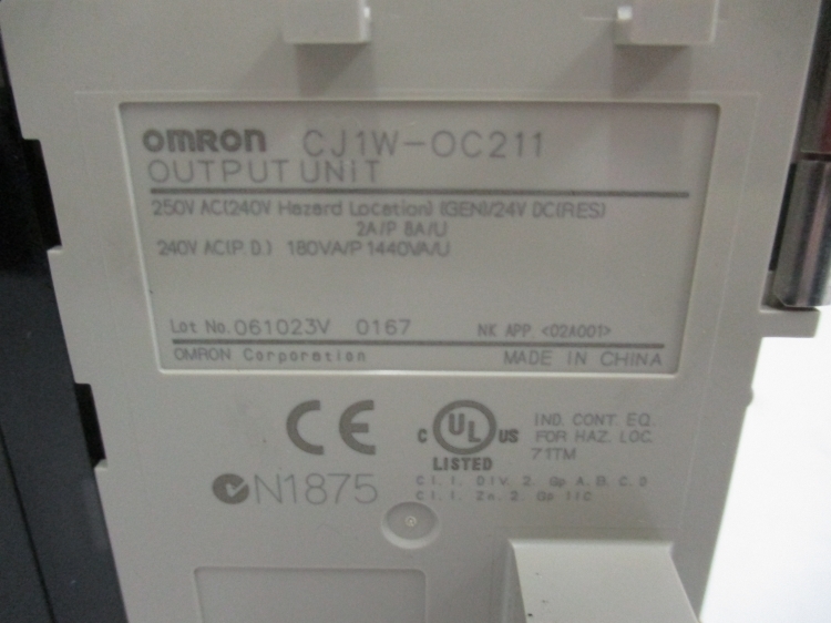 OMRON CJ1W-OC211 出力ユニット | thesohoagency.co.uk