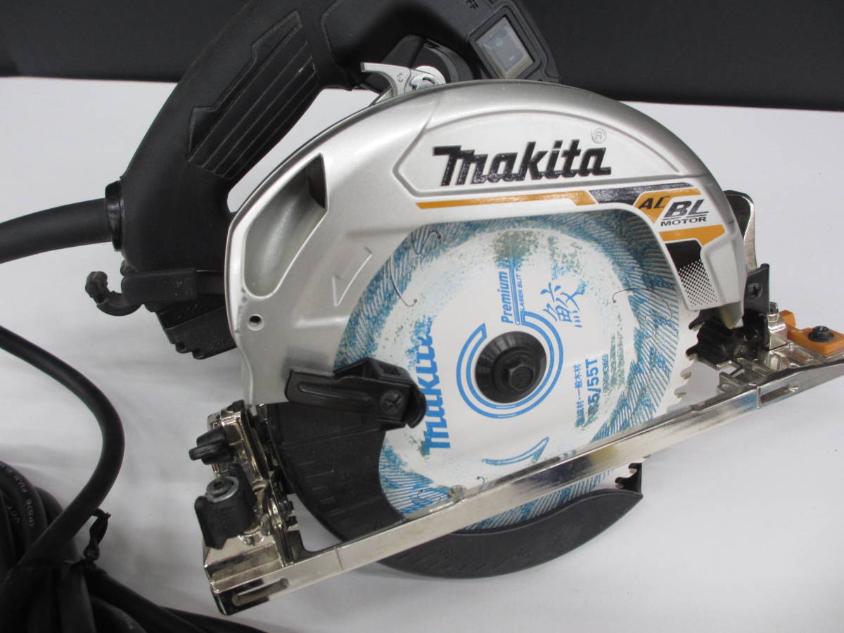 H0726-18TA/ 動作確認済み マキタ Makita 165mm 電子マルノコ HS6303B