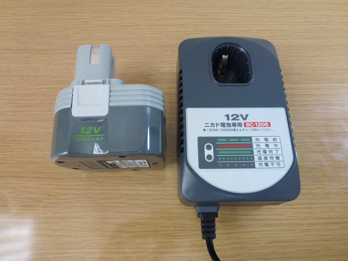 新品 B-1203M1 BC-1205 リョービ 純正 ニカドバッテリーと充電器 新品 B-1203M1 BC-1205 リョービ 純正 ニカドバッテリーと充電器