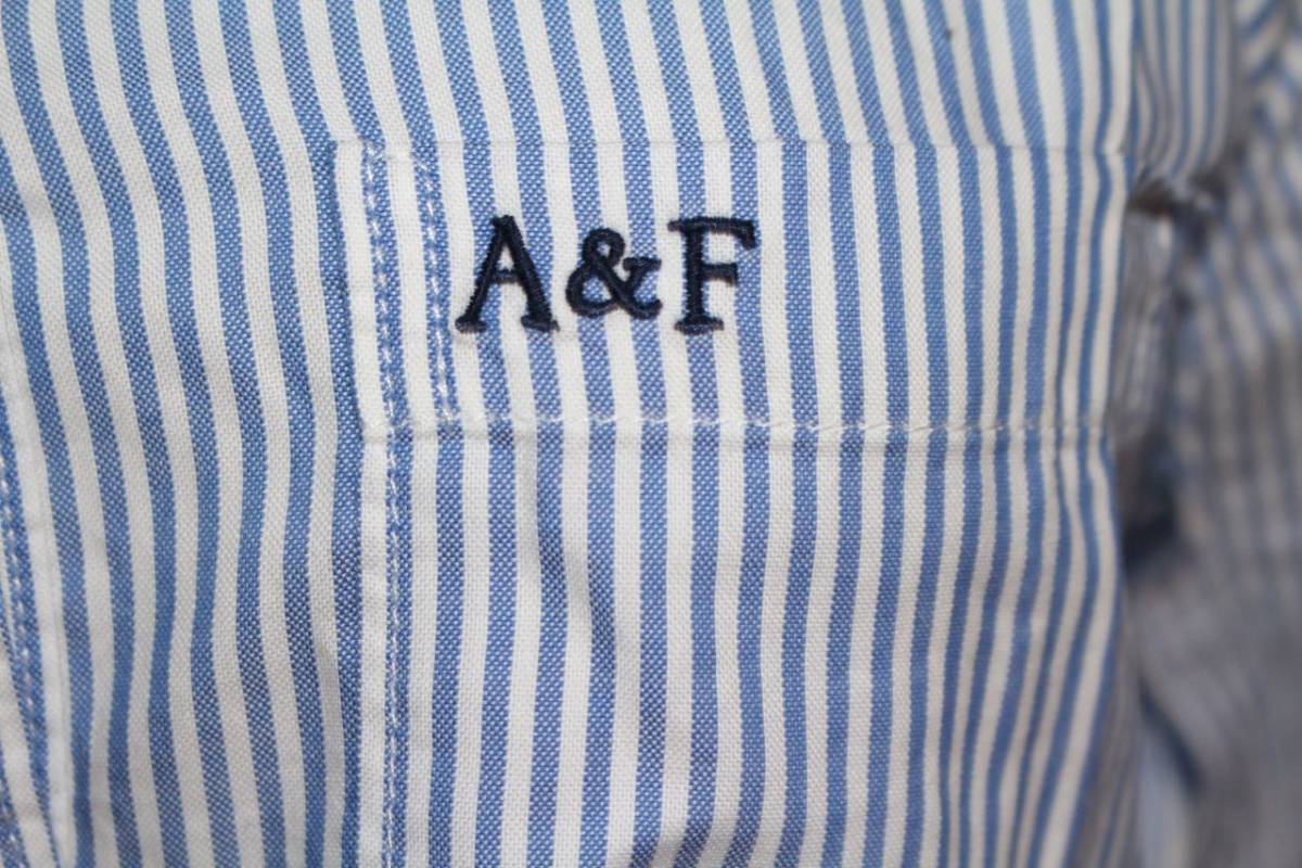 20080090 kir Abercrombie & Fitch アバクロ　ストライプ柄 シャツ　ブラウス　ブルーL [中古]_画像3