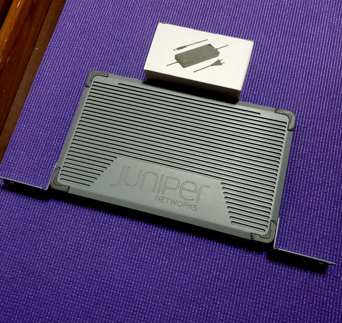 juniper SRX300 firewall vpn router ACアダプタ付き ラックマウント