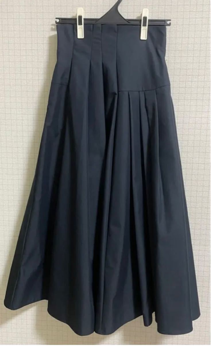 完売品 MilaOwen ミラ オーウェン ランダムタックハイウエスト 完売品 MilaOwen ミラ オーウェン ランダムタックハイウエスト