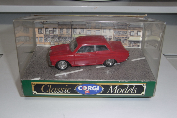 * out of print goods * Corgi Classic *D708 Ford Ford Cortina Saloon( beautiful goods )( super valuable goods )( price exist commodity )