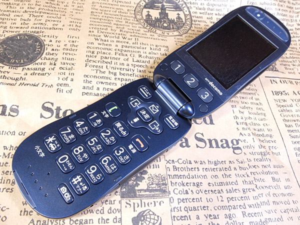 □新品未使用□保証付き□docomo F-07A ネイビー らくらくホン □新品未使用□保証付き□docomo F-07A ネイビー らくらくホン