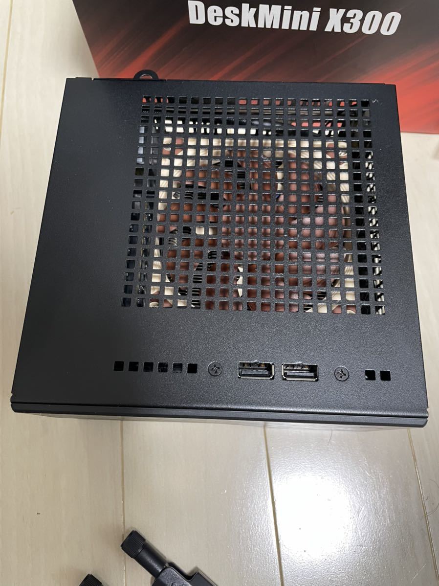 DeskMini X300 Ryzen7 4750G + DDR4-3200 32GB + Noctua NH-L9a-AM4 他