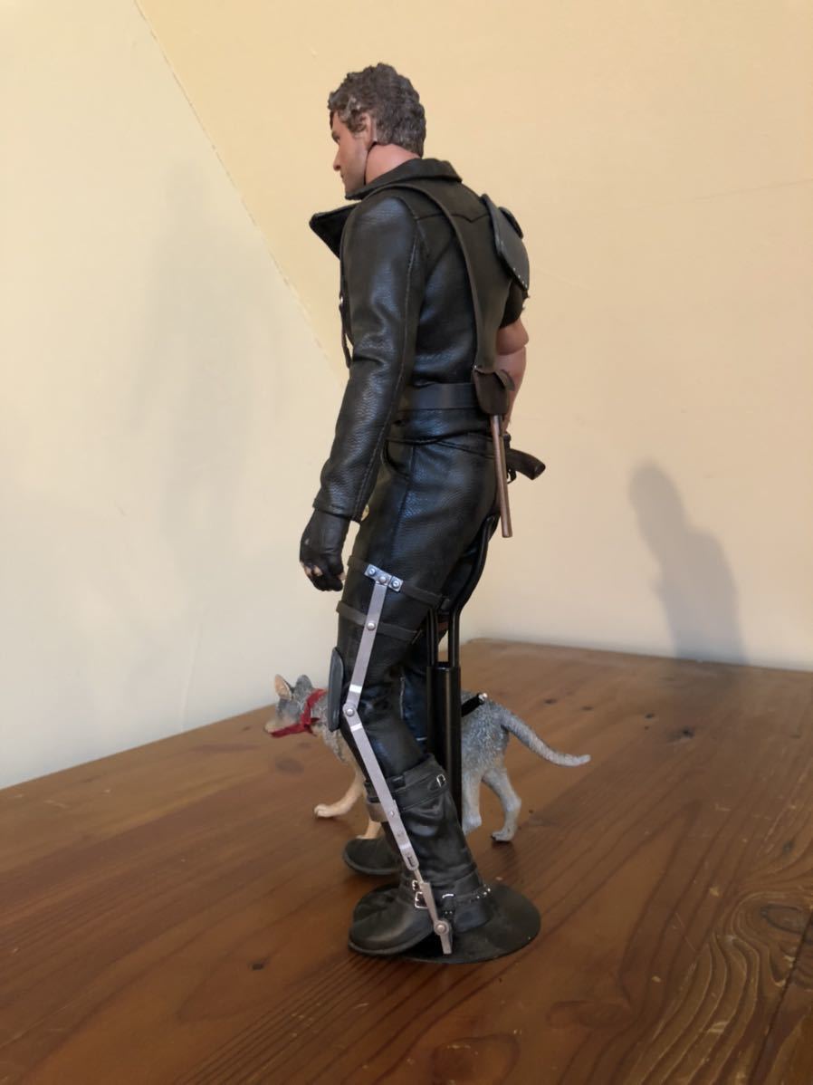 Yahoo!オークション - マッドマックス 似 フィギュア 1/6 Yahoo!オークション - マッドマックス 似 フィギュア 1/6