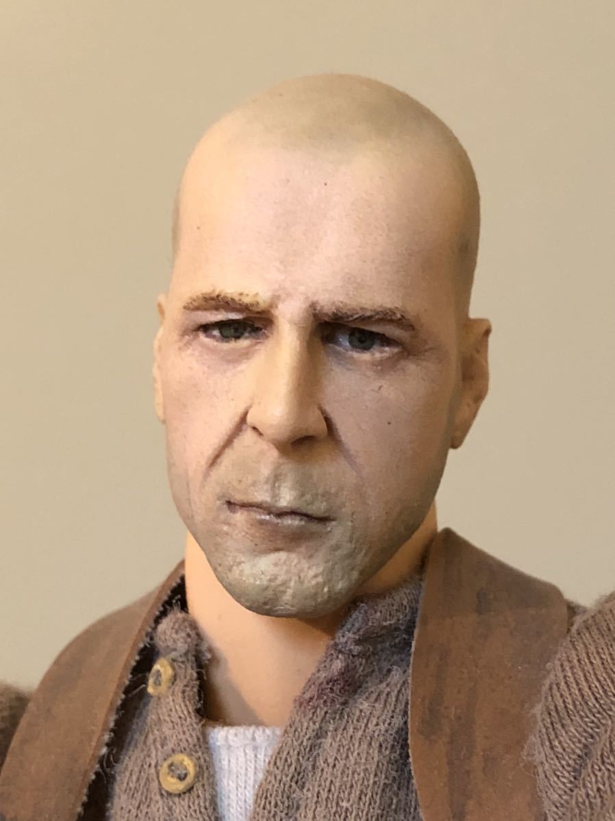 ブルースウイルス似 ダイハード フィギュア 1/6 | mangement-and