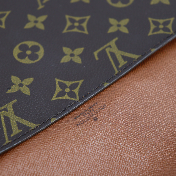 美品 LOUIS VUITTON ルイ ヴィトン ポルトドキュマン セナトゥール