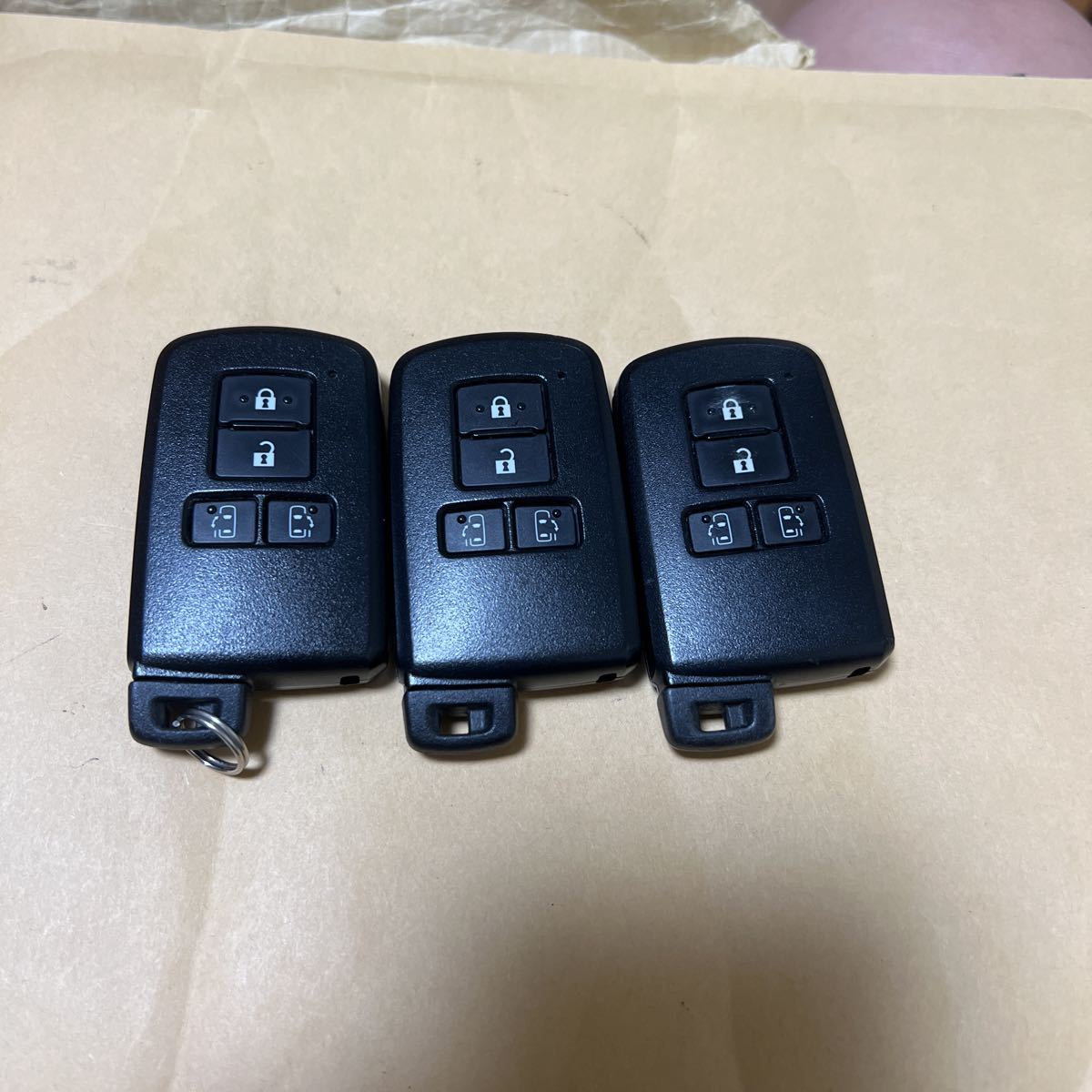 トヨタ ヴェルファイア/アルファード スマートキー 5つボタン 美品良品