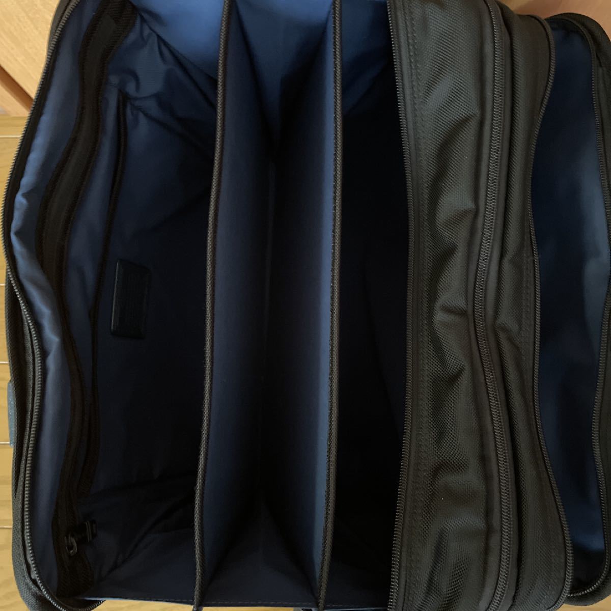 100%正規品100%正規品TUMI ALPHA2 EDIFICE別注 ビジネスバッグ