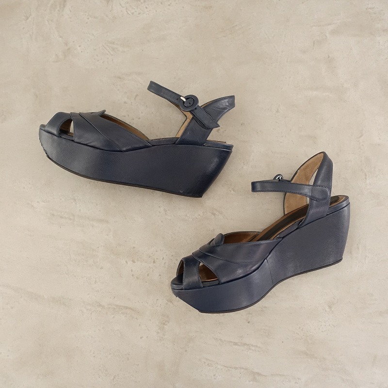 □マルニ MARNI *レザーアンクルストラップサンダル 38/24*紺ネイビー