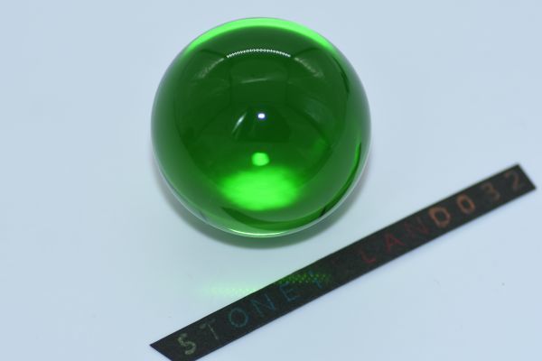 グリーンクリスタルボール 約４ｃｍ 球体 宝石 鉱石 希少 緑色 輝き 高品質 宝石シリーズ 水晶を推奨！！！ C267_画像2
