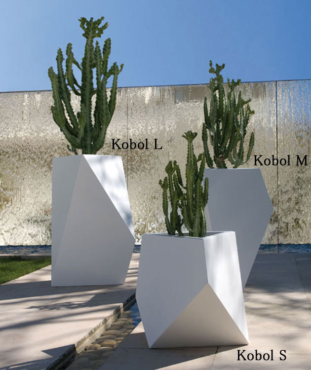 イタリア製 デザインプランター コボルM Kobol BYSTEEL アルミ製 植木鉢 鉢カバー バイスチール F018ALL ガーデンファニチャー