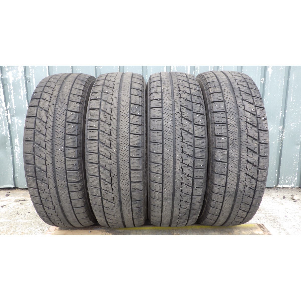ブリヂストン BLIZZAK VRX 195/65R15 4本セット/2020年製7~8分山