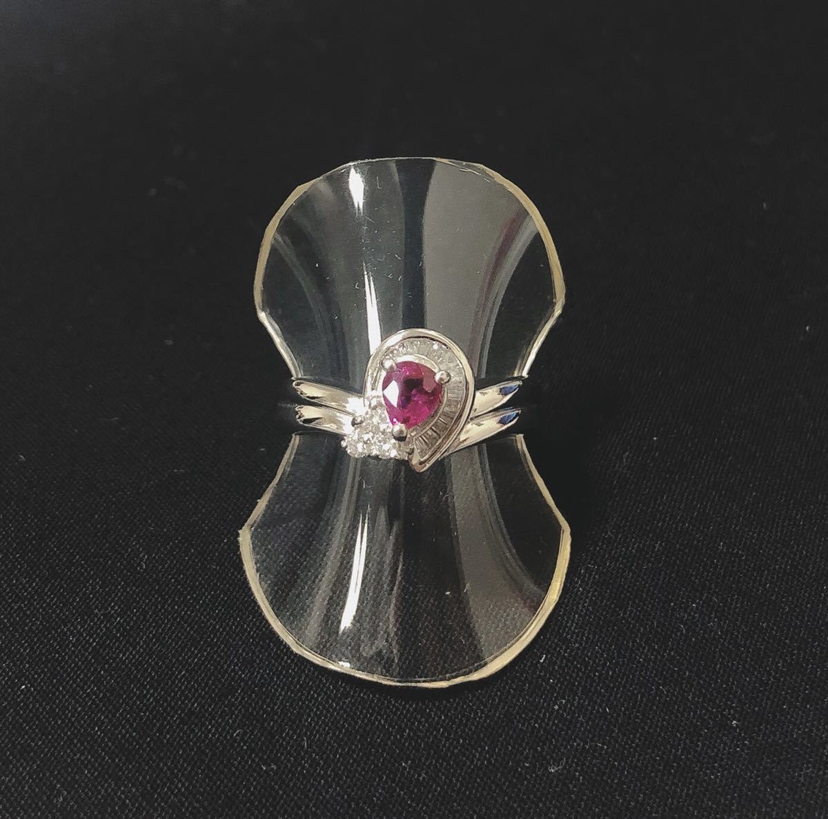 【質屋 尾張屋商店 東京】 ☆仕上済☆ Pt900 ルビーダイヤモンドレディースリング #9.5 0.27ct 0.23ct_画像1