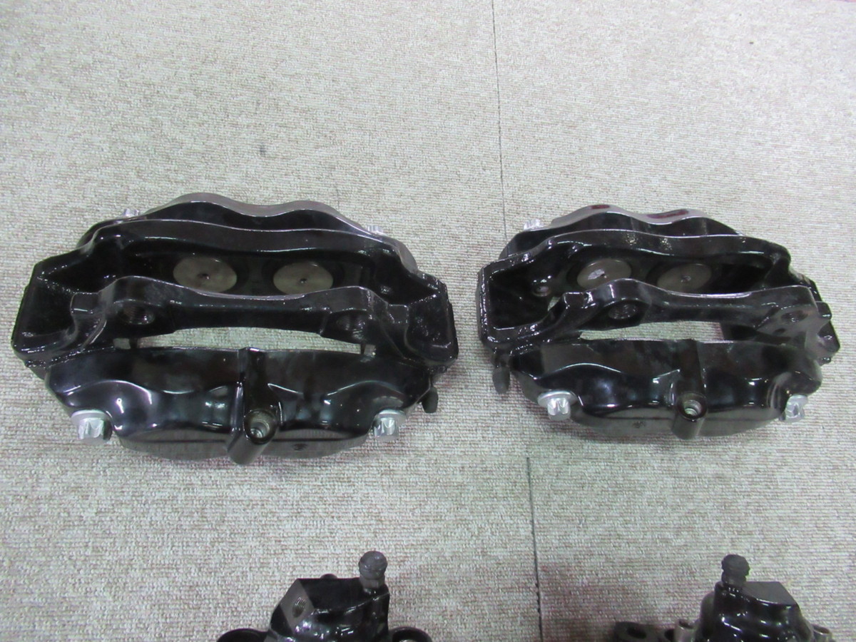 W221 Benz * Brembo has painted brake caliper for 1 vehicle *R11-84