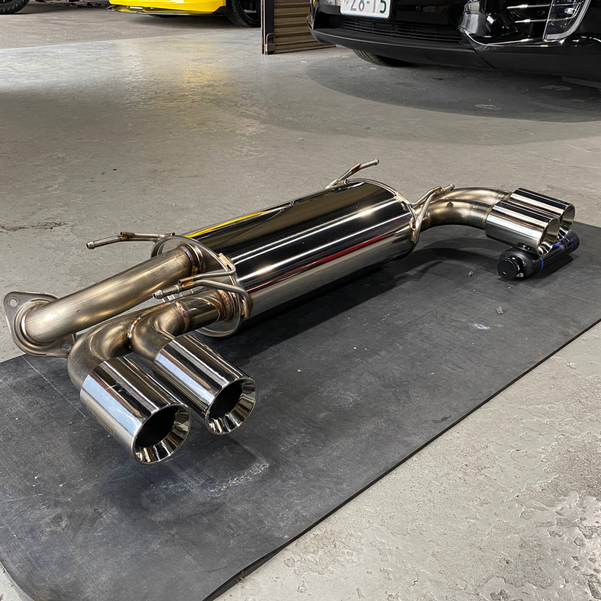 美品》TRD ハイレスポンスマフラー Ver.R 86 トヨタ ZN6 FT86 4本出し