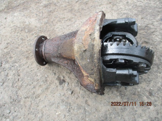 (044)A33 Debonair original rear diff 