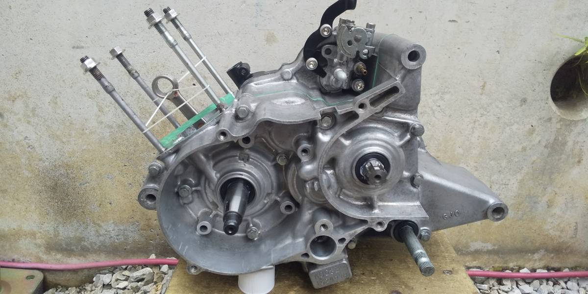 NS-1 エンジン 腰下分解・点検・清掃の上組み立て 社外新品 NS-1 エンジン 腰下分解・点検・清掃の上組み立て 社外新品