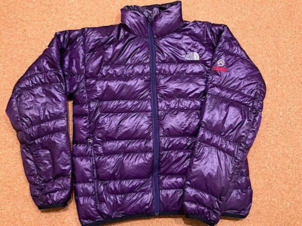 レア★ノースフェイス SUMMIT ライトヒートジャケット 紫 M ND18954★ダウンジャケット 軽量 コンパクト 登山 キャンプ アウトドア
