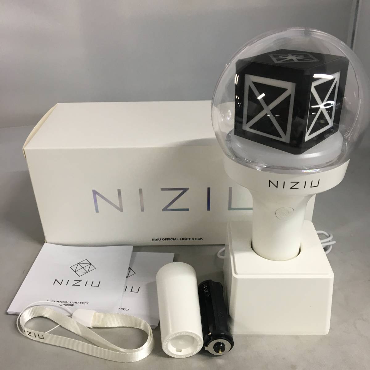 ヤフオク! - NIZIU ペンライト 公式 オフィシャル ライトス