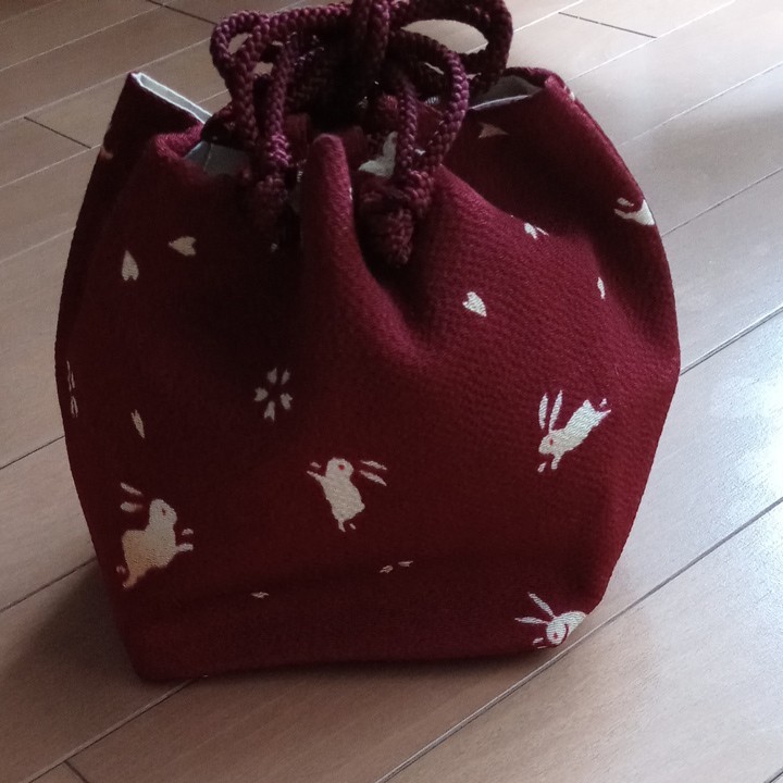 Paypayフリマ 値下げ 巾着袋 巾着ポーチ うさぎ 花びら