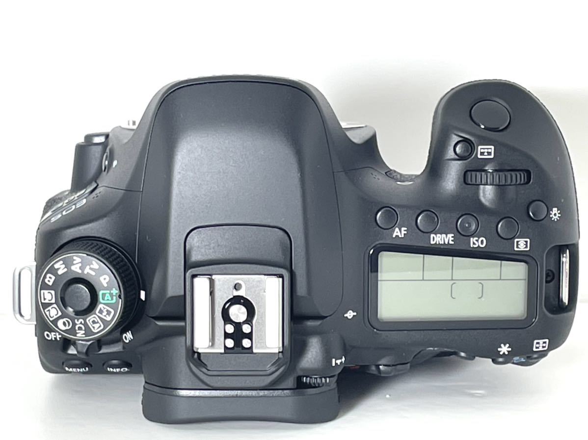 ほぼ キャノン Canon EOS 80Dトリプルレンズセット 標準18-55mm IS 超 