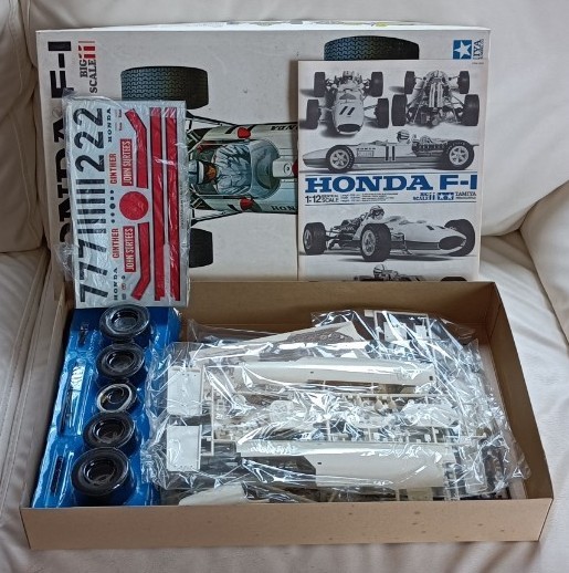 タミヤ 1/12 ビッグスケール F1キット5台 タミヤ 1/12 ビッグスケール F1キット5台|Yahoo!フリマ(旧
