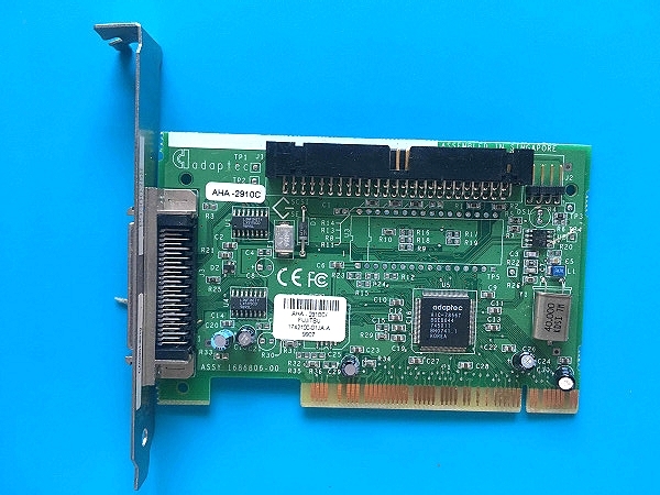 中古 ADAPTEC アダプテックジャパン PCIバス対応 SCSI-2ボード AHA-2910C 動作未確認 現状品_画像1