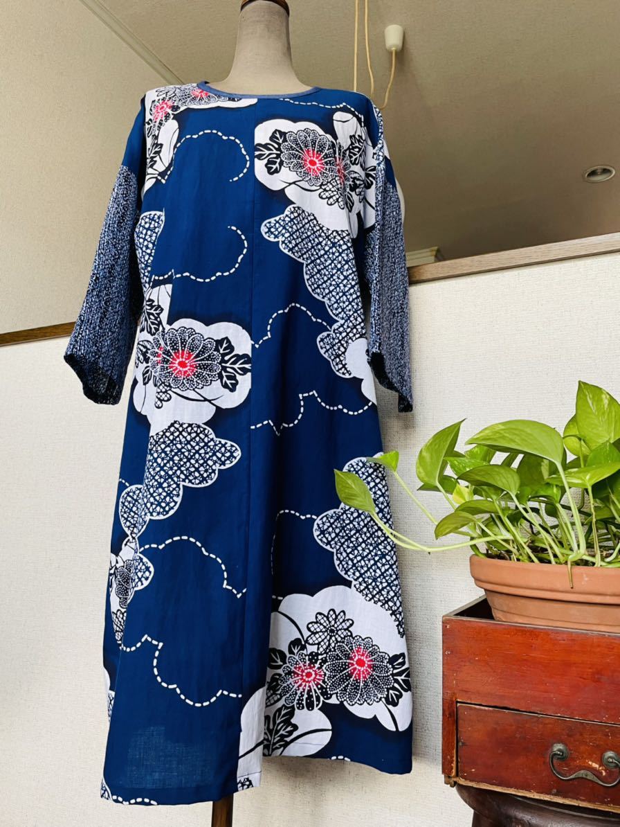 最新デザインの ハンドメイド 夏ワンピ 浴衣リメイクゆったり 浴衣ワンピース お袖バイカラー ワンピース