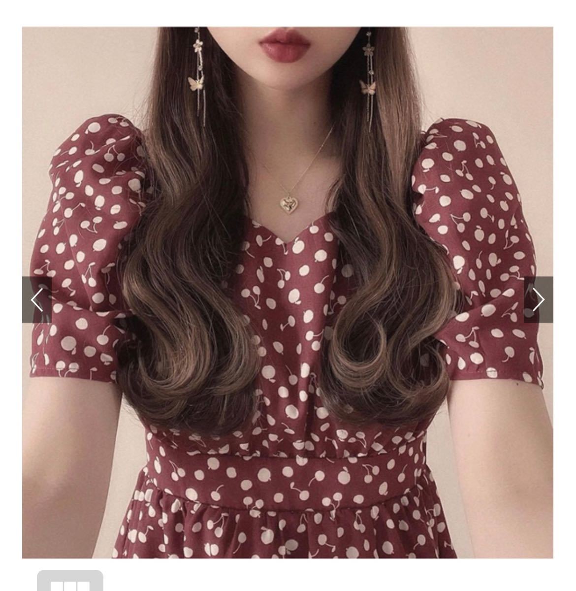 ボトムを作り続け40年 美品 プラダ PRADA パフスリーブ フレア