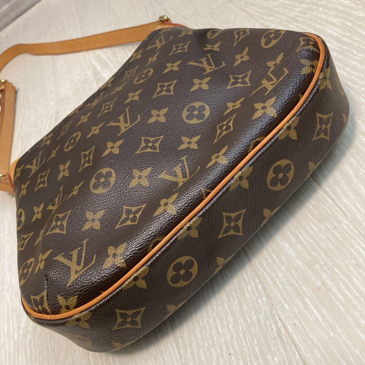 超美品　ルイヴィトン　LOUIS VUITTON オデオン　ショルダーバッグ モノグラム　極美品_画像6