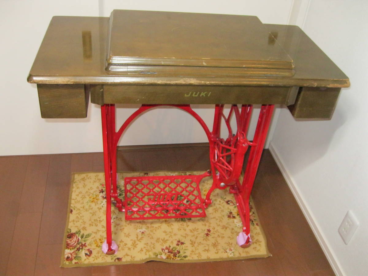 # Vintage! Juki sewing machine legs / iron legs / interior / table legs / store furniture / DIY