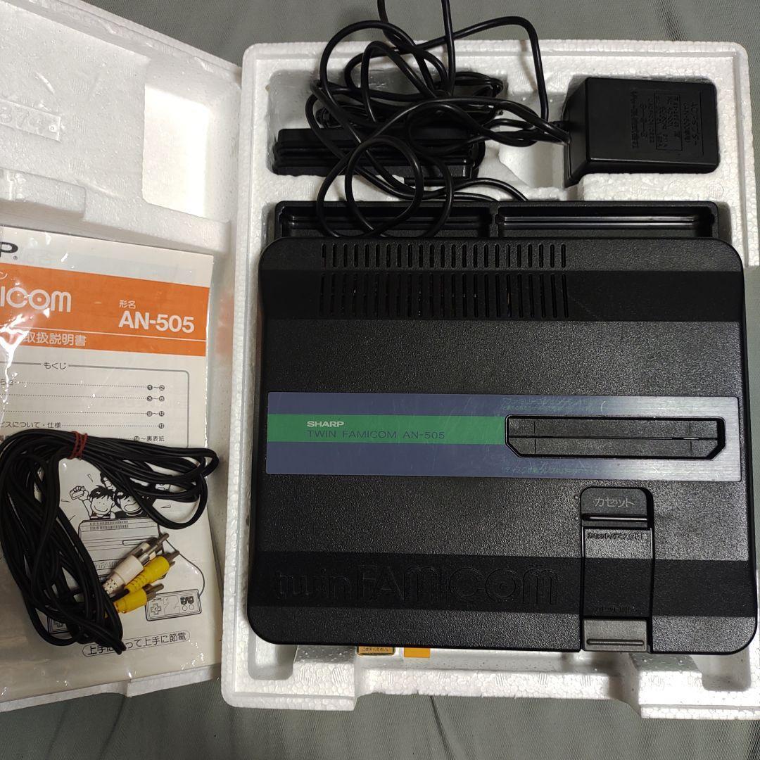 ツインファミコン 箱説明書付きレッド本体セット 日本売り