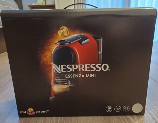 国内最安値! ネスプレッソ コーヒーメーカー 未使用品 D ピュア