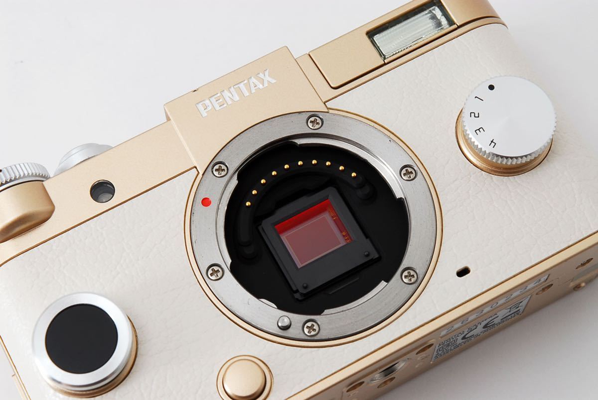 シャッター回数1821枚】極美品 PENTAX Q-S1 ZOOM レンズキット シャッター回数1821枚】極美品 PENTAX Q-S1 ZOOM レンズキット