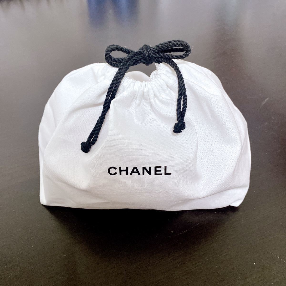 CHANEL シャネル巾着袋シャネルノベルティ巾着ポーチ香水サンプル付き的詳細資料| YAHOO!拍賣代標| FROM JAPAN CHANEL シャネル巾着袋シャネルノベルティ巾着ポーチ香水サンプル付き的詳細資料| YAHOO!拍賣代標| FROM JAPAN