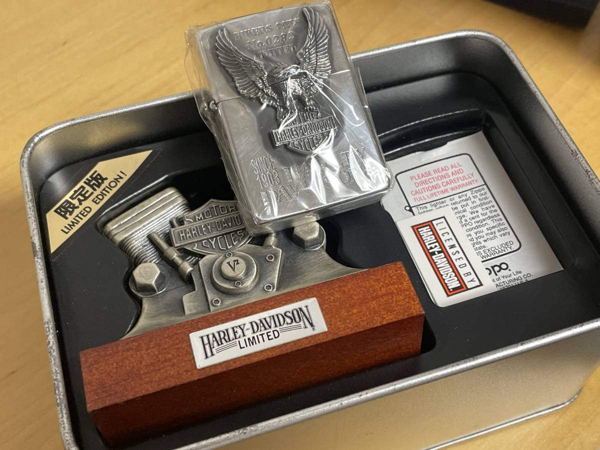 未使用品 zippo ジッポ ジッポー HARLEY DAVIDSON ハーレーダビッドソン 限定版 LIMITED EDITION 台座 ライター セット_画像7