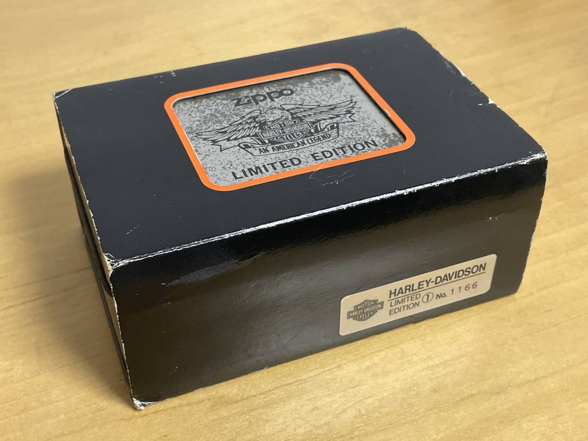 未使用品 zippo ジッポ ジッポー HARLEY DAVIDSON ハーレーダビッドソン 限定版 LIMITED EDITION 台座 ライター セット_画像9